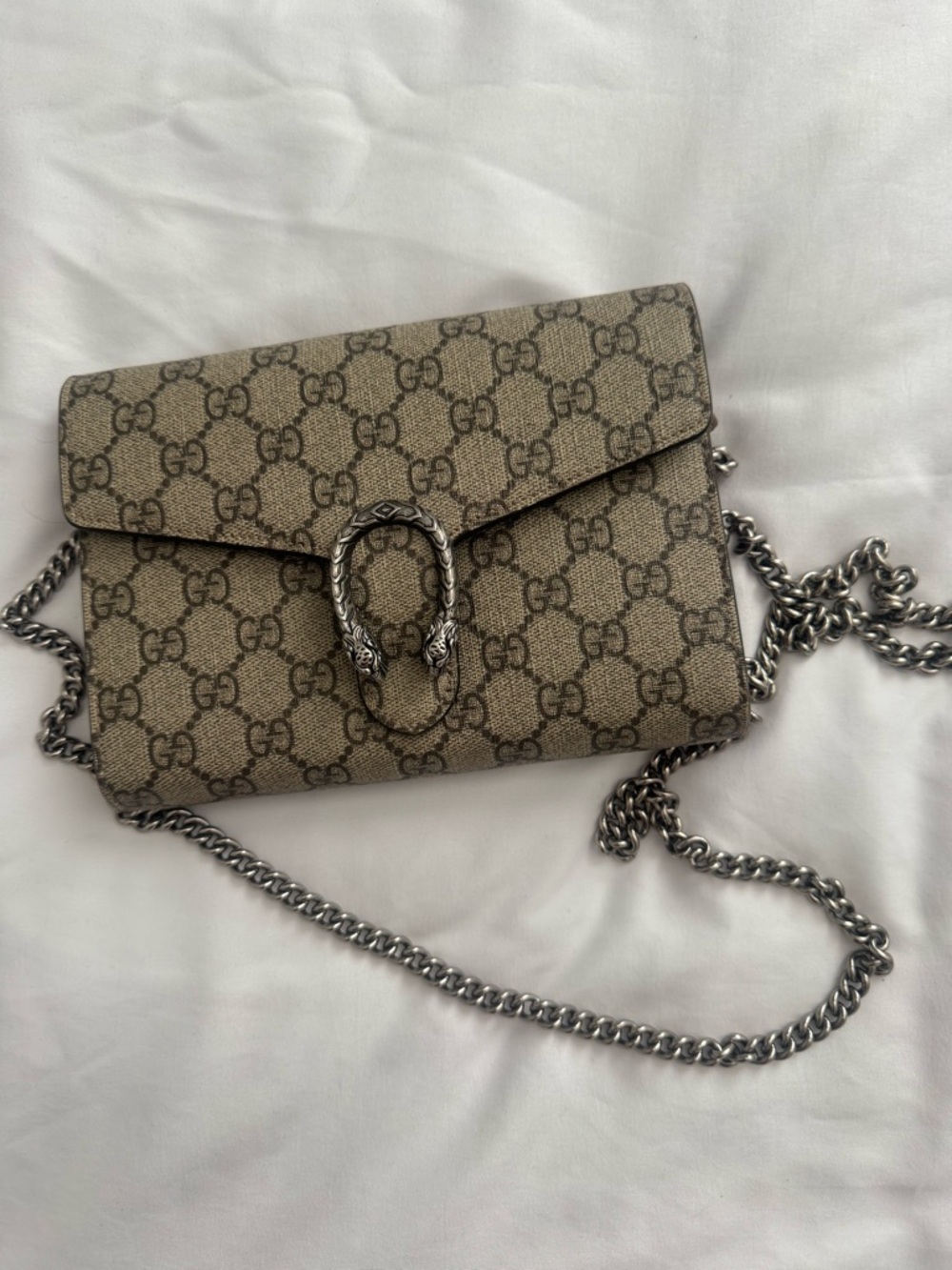 Gucci Beige GG Supreme Dionysus Crossbody Bag with Silver Chain
